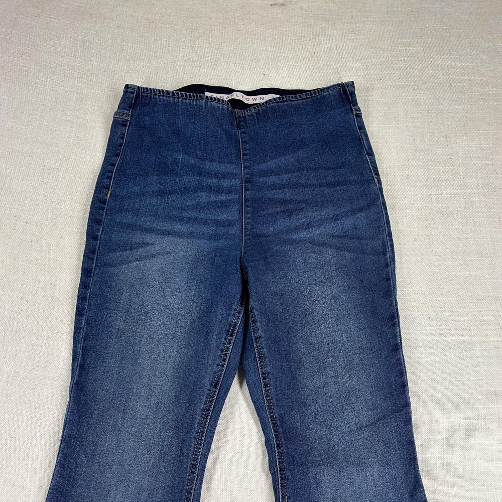 Tinseltown Jeans Womens 7 Blue Flare Stretch High Rise‎ Raw Hem Distressed Denim